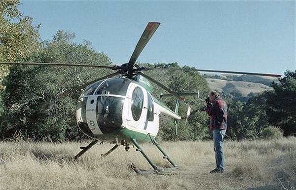 14. Мошенник Рональд Макинтош сбежал из тюрьмы, угнал вертолет и вернулся за своей возлюбленной, отбывавшей срок в этой же тюрьме. Но сбежать парочке не удалось, и вскоре они снова попали в тюрьму.