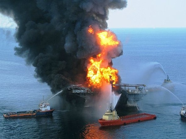 1. Авария на нефтяной платформе "Глубоководный горизонт" (2010 год)