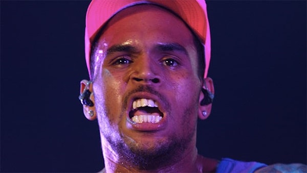 13. А обращал(-а) ли ты внимание на то, что Крис Браун шепелявит?