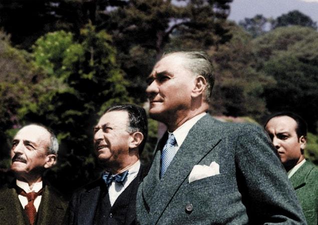 23. "57 yaşındayken siroz hastalığını yendikten sonra 97 yaşına kadar yaşayan Atatürk, bu hastalık nedeniyle ölseydi neler olabileceğini konuşacağız konuğumuzla..."