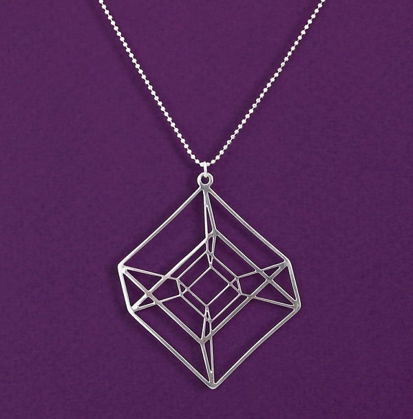 18. "Гиперкуб"