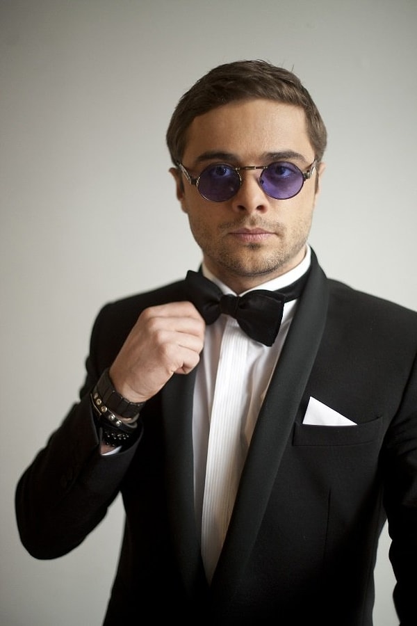 8. По ее словам, включался в работу он лишь в присутствии камеры, все остальное время же вел себя совершенно отрешенно