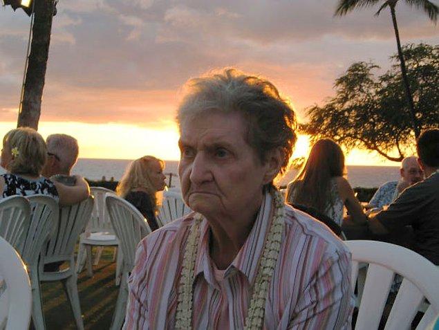 10. "Büyükannemi hayatında ilk kez Havai'ye götürdük."