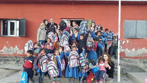 7. Представьте, что ваши друзья решили помочь нуждающимся. Как вы к этому отнесетесь?