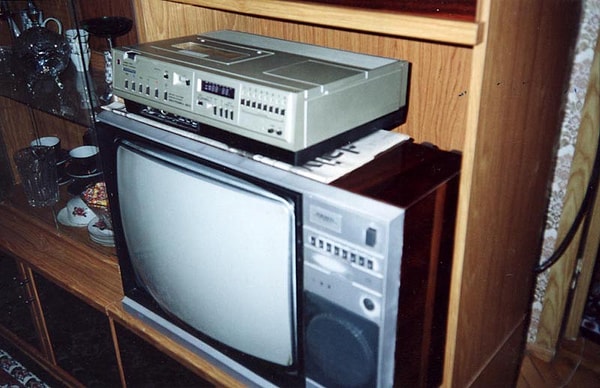 11. Видеомагнитофон