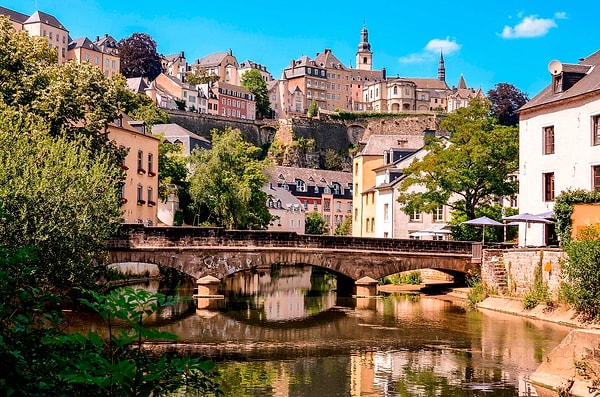 38. Люксембург