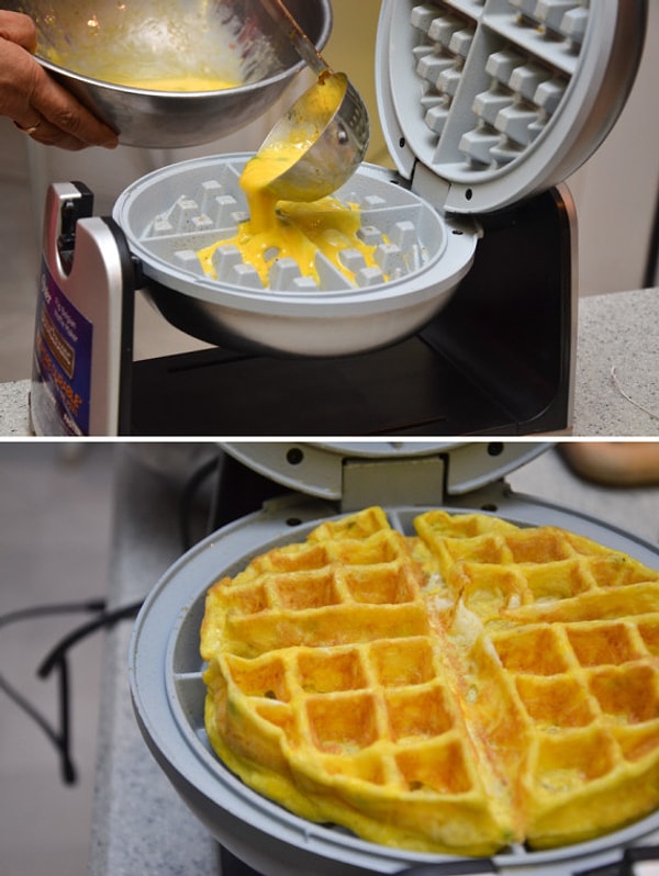 6. Не забывайте, что вы можете делать великолепные омлеты прямо в вафельнице!