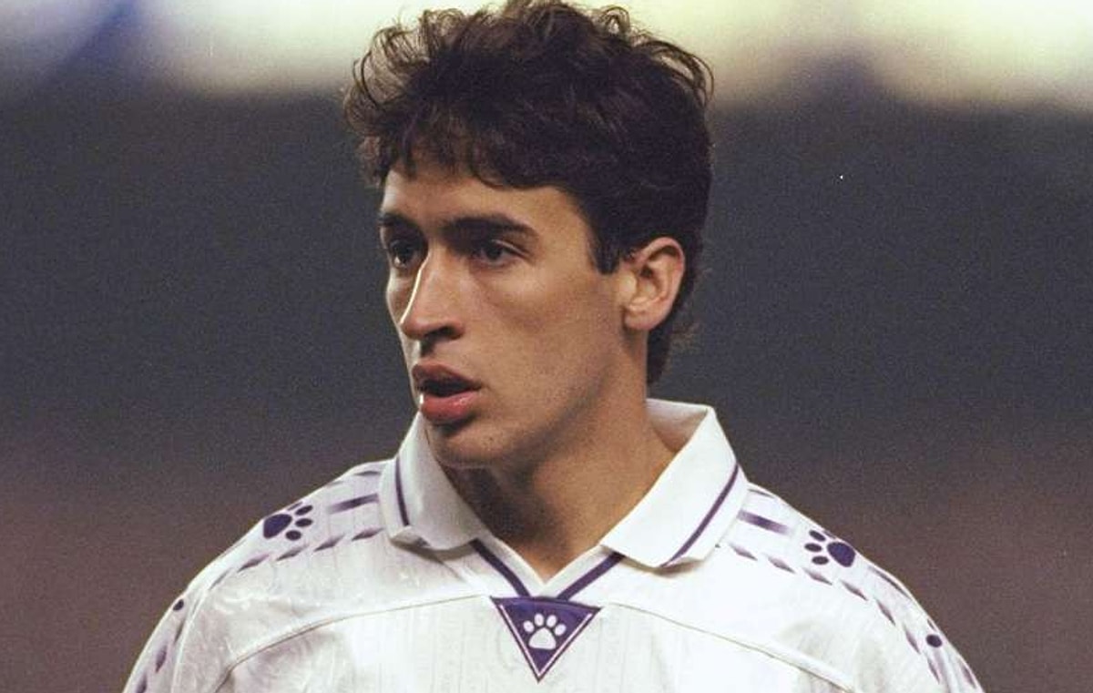 Real Madrid formasını 17 yaşında sırtına geçiren Raul