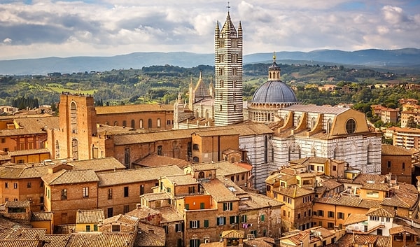 1. Siena, İtalya