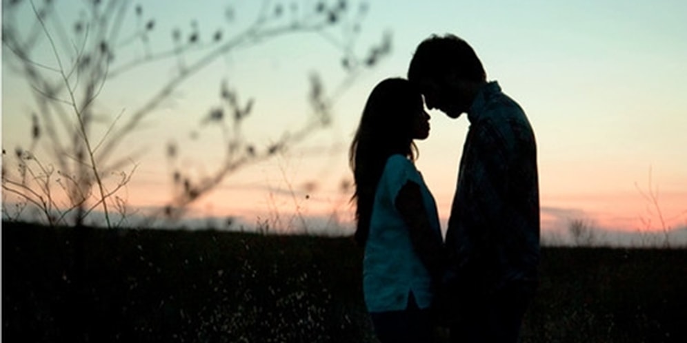 Sevgilisine Kıskançlığın Önemini Hiç Unutamayacağı Bir Dersle Öğreten Liseli Delikanlı