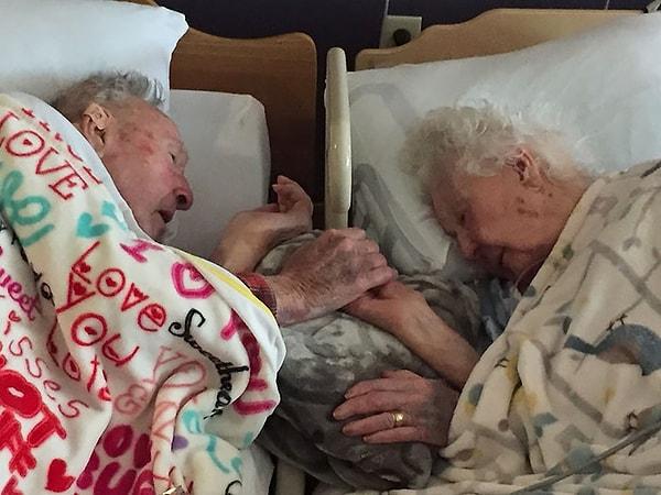 11. "Son kalp atışına kadar. 96 yaşındaki büyük annem ve 100 yaşındaki büyük babam. 77 yıllık bir evlilik. Son nefesine kadar büyük annemin yanında olan büyük babam."