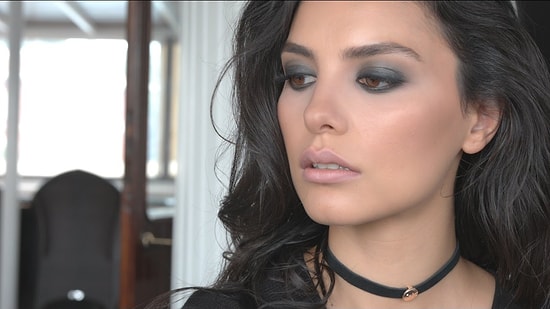 Güzelliği ve Oyunculuğuyla Herkesin Aklını Başından Alan Asi Güzel: Hazal Filiz Küçükköse