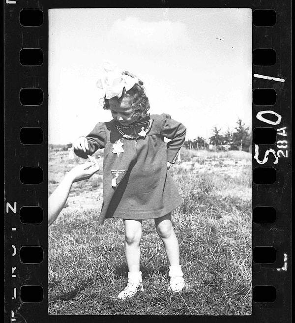 1940-1944, Genç kız