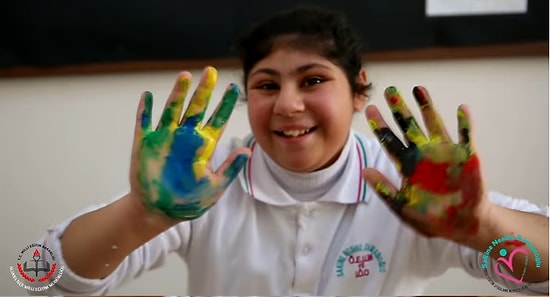 'Özel' Çocuklarla Çekilen Muhteşem 'Happy' Klibi