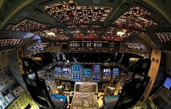 Günümüzde uçuş kontrol sistemleri eskisine oranla çok daha sofistike ve güvenli.