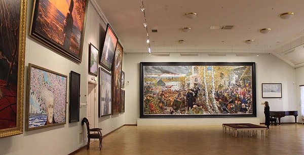 Через 5 лет вы откроете в себе талант рисования и нарисуете картину, которая станет популярнее самой "Моны Лизы".