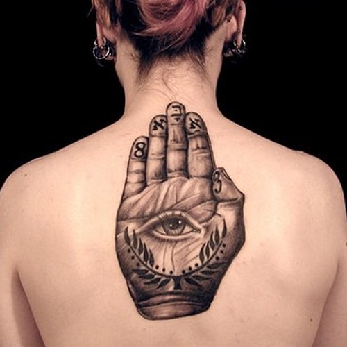 Bana "Hamsa"yı hatırlattı, Orta Doğu'da farklı kültürler arasında yaygın bir sembol.