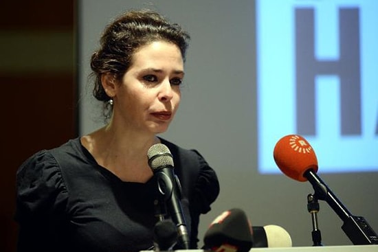 Ağlayarak Referandum Tercihini Açıklayan Pelin Batu Sosyal Medyanın Odağında