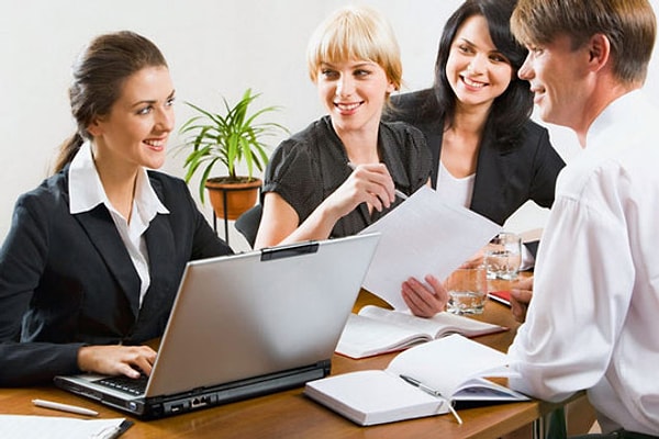 1. Скольких человек из тех, с кем ты учишься (работаешь),можешь назвать своими друзьями?