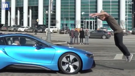 Saatte 95 Kilometre Hızla Gelen Arabanın Üstünden Atlayan Manyak Herif