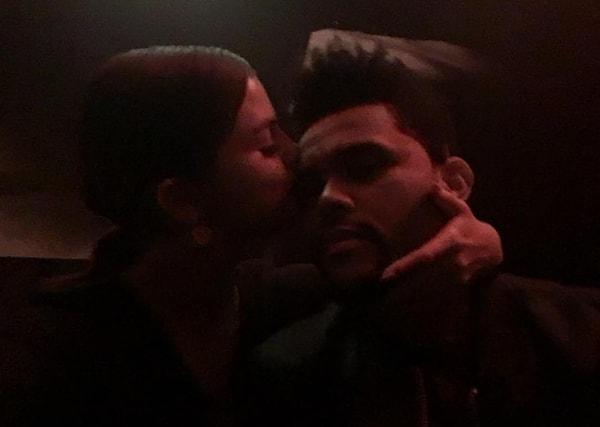 Fotoğrafa hiçbir açıklama eklememiş Weeknd, zaten gerek de yok.