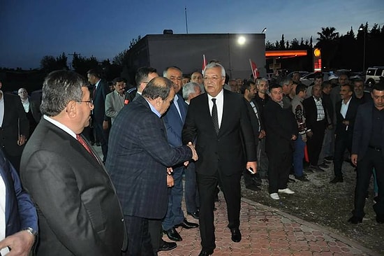 Sosyal Medyanın Gündemi AKP'li Belediye Başkanının Sözleri: 'Hayırcıyım Diyenler Şerefsizdir'