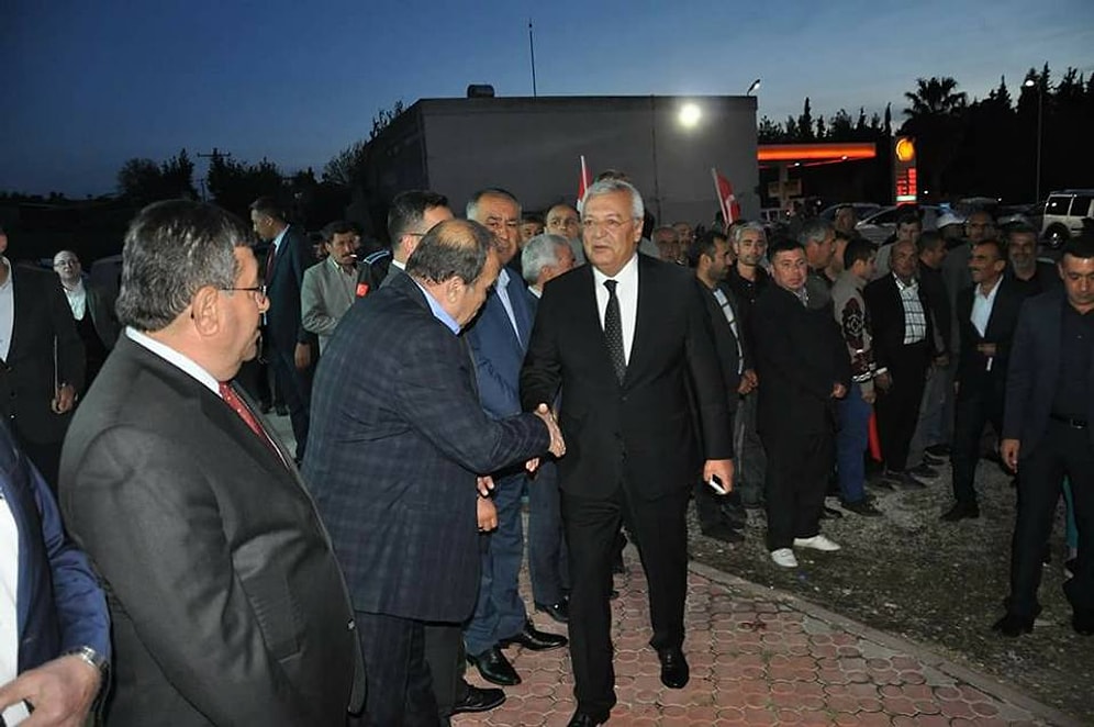 Sosyal Medyanın Gündemi AKP'li Belediye Başkanının Sözleri: 'Hayırcıyım Diyenler Şerefsizdir'