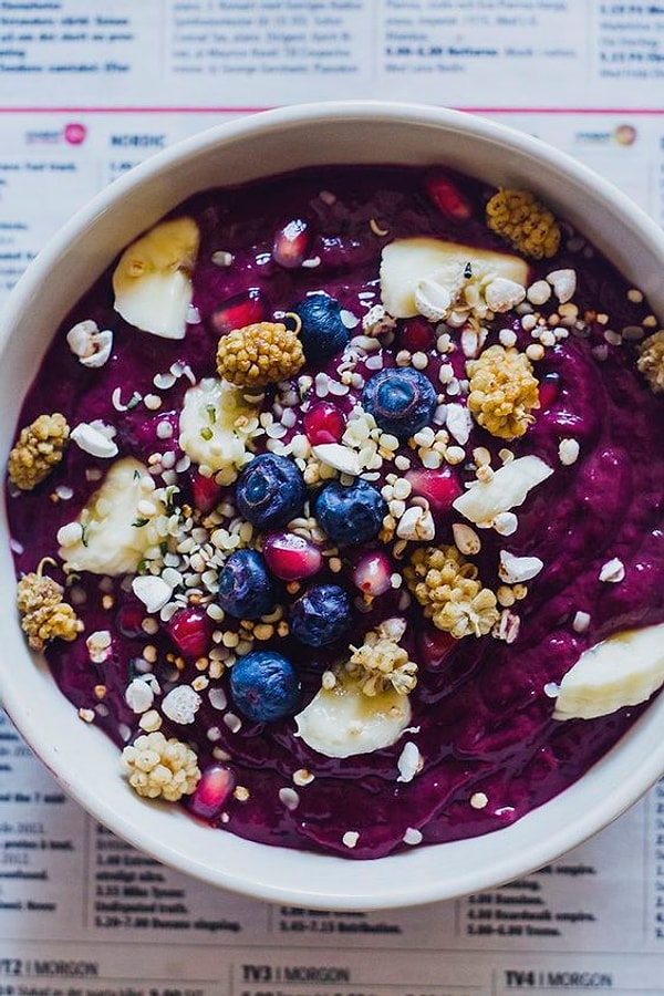 5. Фруктовая пиала с темным пюре