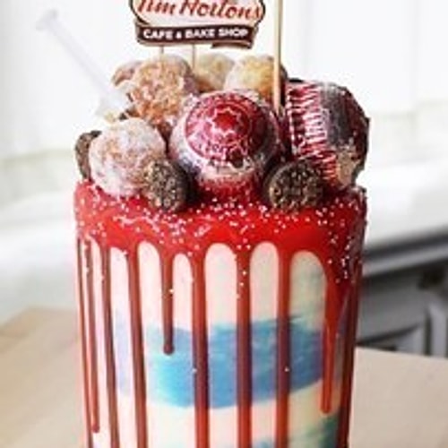 Bu pasta da Kanadalı bir kafe zinciri olan Tim Horton'un Galsgow'daki yeni açılacak yeri için yapıldı.