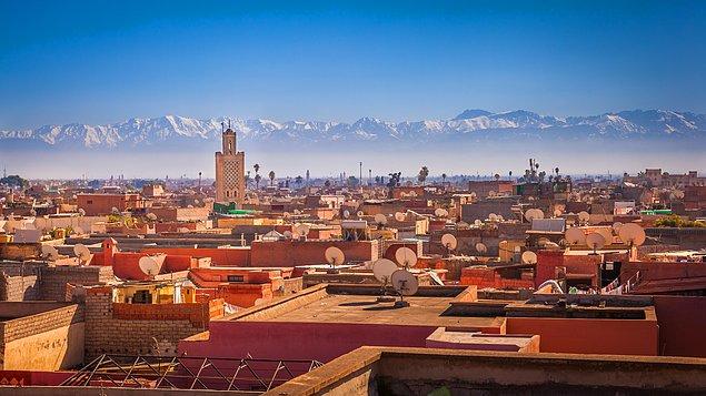 10. Dağların arasında saklı kalmış, Berberi kültürünü yakından görebileceğiniz; Atlas Dağları