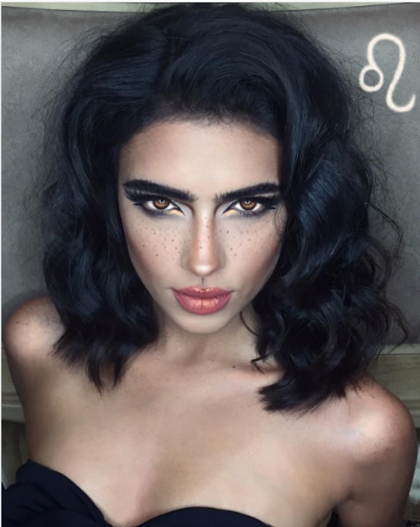 5. Лев: Девушка с самым звонким смехом, самой очаровательной улыбкой и самой уверенной походкой