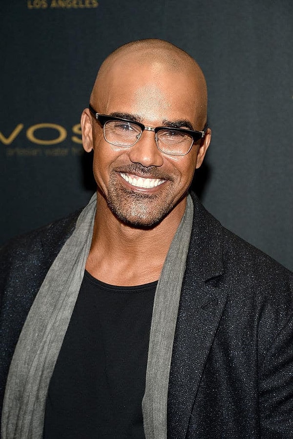 11. Бабочки в животе Шемара Мура начинают летать каждый раз, когда он говорит с тобой