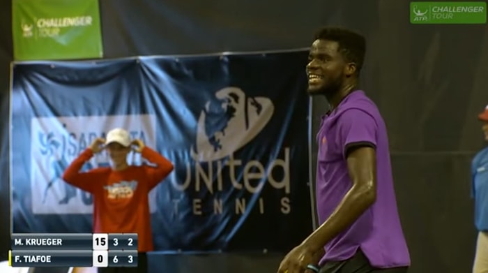 Tenis Maçı Sırasında Duyulan Sevişme Sesleri Karşılaşmaya Damga Vurdu!