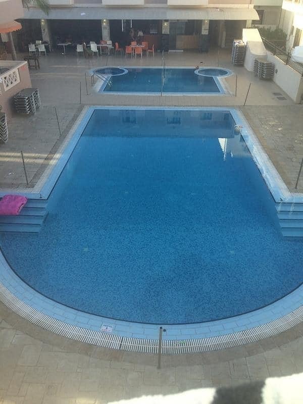 17. Иногда он нужен вам для расслабления (речь идёт о бассейне, если что)...