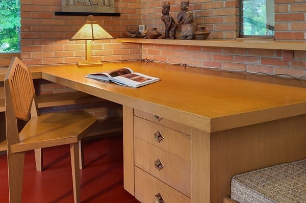 10. Крутая встроенная мебель...,