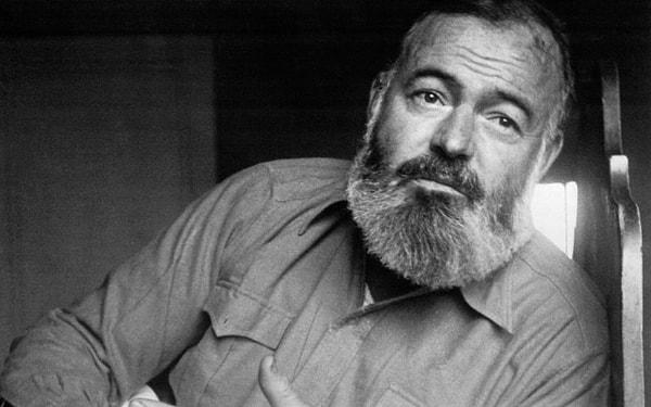 11. Ernest Hemingway şarbon, sıtma, anemi, diyabet ve yüksek tansiyon geçirdi. İki kere uçağı düştü. Böbreği, dalağı, ciğeri ve kafatası parçalandı, omurgası ezildi.
