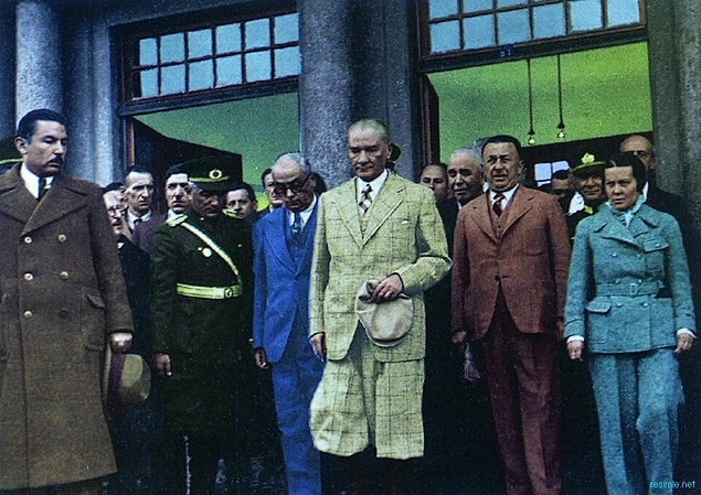 Özlüyoruz Atam! Genelkurmay Başkanlığı'nın Yayınladığı Renklendirilmiş Atatürk Fotoğrafları