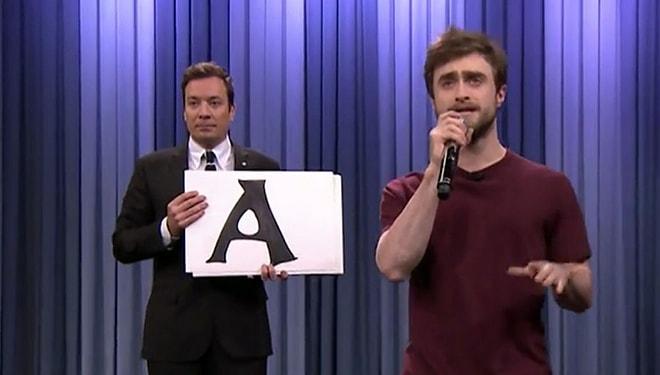 Daniel Radcliffe'ten inanılmaz Blackalicious' "Alphabet Aerobics" Gösterisi!
