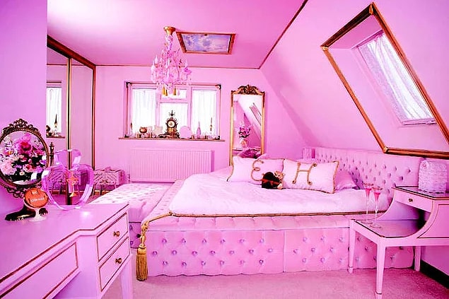 15. Airbnb'nin en pembe evi!