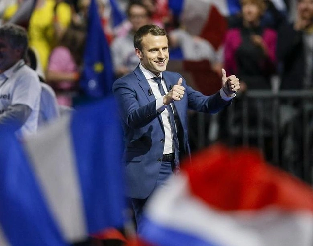 3. Peki bir yıllık bir hareketle iktidara aday olan Macron kimdir?