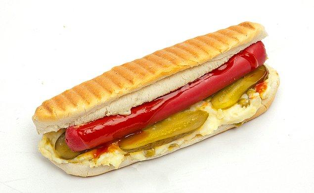8. Sosisli sandviç: "Şuramda kalan ketçap kadar heyecanlandırsan yeter..."