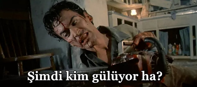 1. Ana karakterlerin hayati tehlikesi olan durumlarda saçma sapan diyaloglara girmesi.