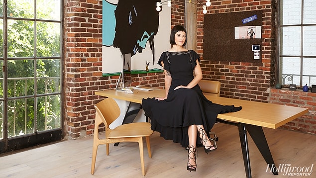 Sophia Amoruso, 2006 yılında sadece bir laptop ve eBay hesabıyla evinden milyon dolarlık bir şirket kurdu.