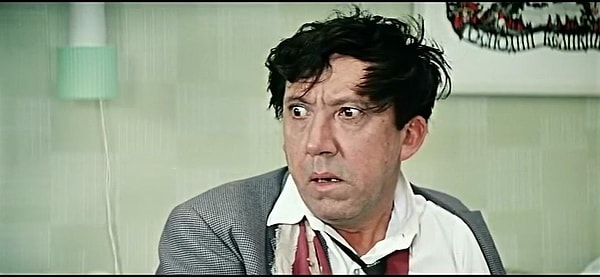 12. Во время съемок одна из работниц гостиницы нашла тело мертвого Никулина в подвале.