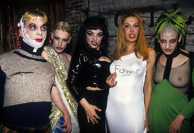 19. Club kids Michael Alig, Richie Rich, Nina Hagen, Sophia Lamar, and Jenny Talia posing at Tunnel Club, 1993.