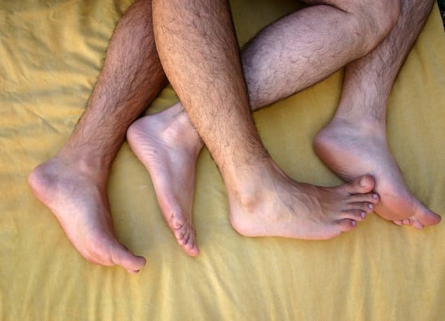 A relationship can be active or passive, but this choice is up to the couple.