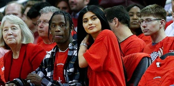 3. Кайли Дженнер встречается с Трэвисом Скоттом