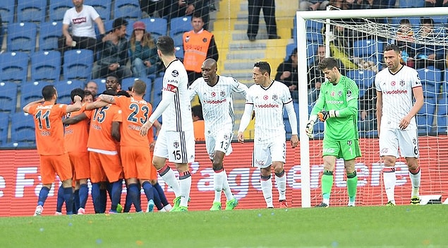 Başakşehir 'Yarışta hala varım' dedi
