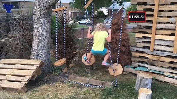 3. Полоса препятствий из шоу "Американский воин-ниндзя"