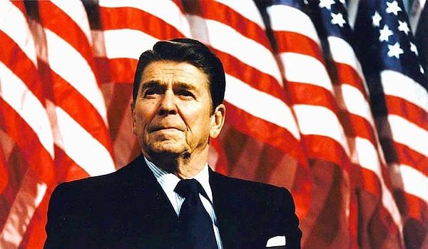 15. Ronald Reagan’ı gizli servis ajanı rolünde izledikten sonra gizli servis ajanı olmaya karar veren bir gizli servis ajanı, sonradan ABD başkanı olan Ronald Reagan’ın hayatını kurtardı.